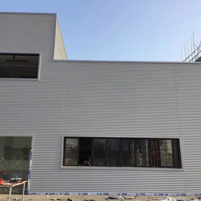 야외 건물을 위한 Q355B PU 가지고 다닐 수 있는 커튼 월 알루미늄 판넬벽 2.5 밀리미터